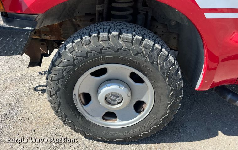 image for item EJ3000 2005 Ford F350 Super Duty XL SuperCab pickup truck