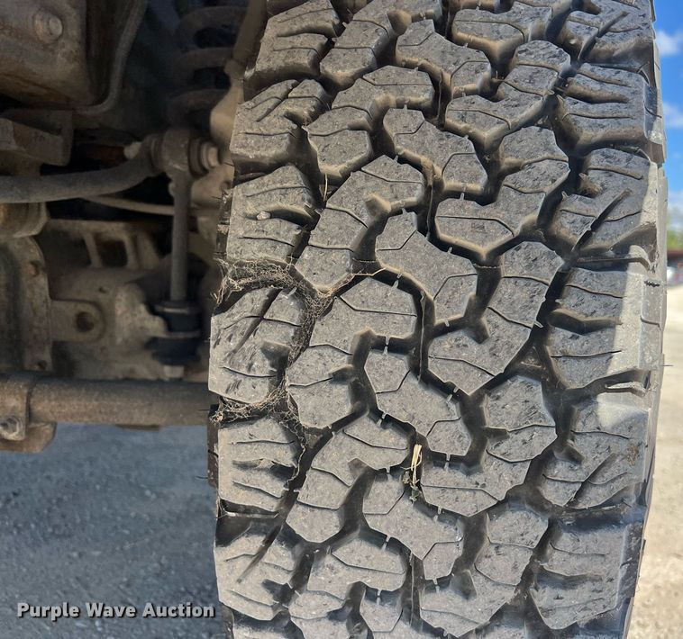 image for item EJ3000 2005 Ford F350 Super Duty XL SuperCab pickup truck