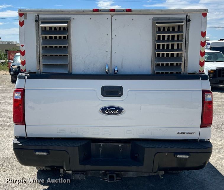 image for item EJ3001 2016 Ford F250 Super Duty XL SuperCab pickup truck