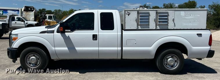 image for item EJ3001 2016 Ford F250 Super Duty XL SuperCab pickup truck