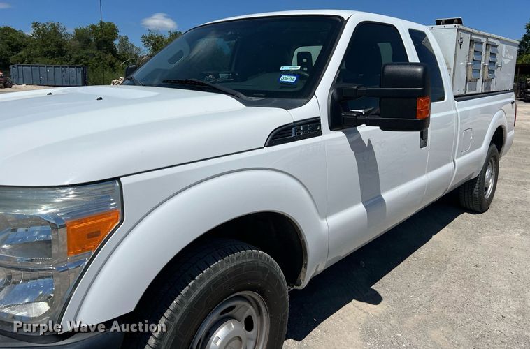 image for item EJ3001 2016 Ford F250 Super Duty XL SuperCab pickup truck