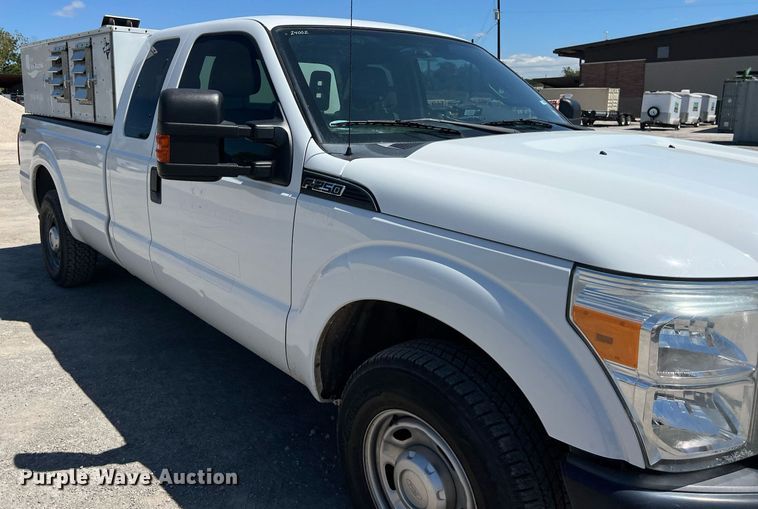 image for item EJ3001 2016 Ford F250 Super Duty XL SuperCab pickup truck