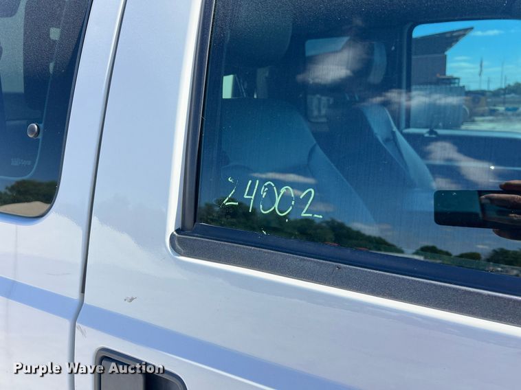 image for item EJ3001 2016 Ford F250 Super Duty XL SuperCab pickup truck