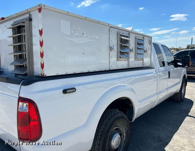 image for item EJ3001 2016 Ford F250 Super Duty XL SuperCab pickup truck