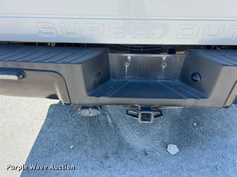 image for item EJ3001 2016 Ford F250 Super Duty XL SuperCab pickup truck