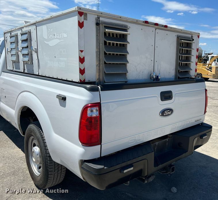 image for item EJ3001 2016 Ford F250 Super Duty XL SuperCab pickup truck