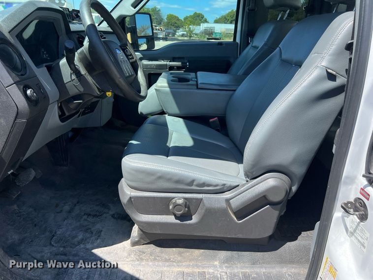 image for item EJ3001 2016 Ford F250 Super Duty XL SuperCab pickup truck