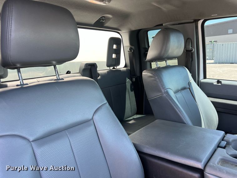 image for item EJ3001 2016 Ford F250 Super Duty XL SuperCab pickup truck