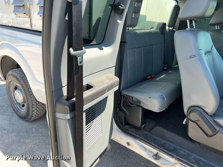 image for item EJ3001 2016 Ford F250 Super Duty XL SuperCab pickup truck