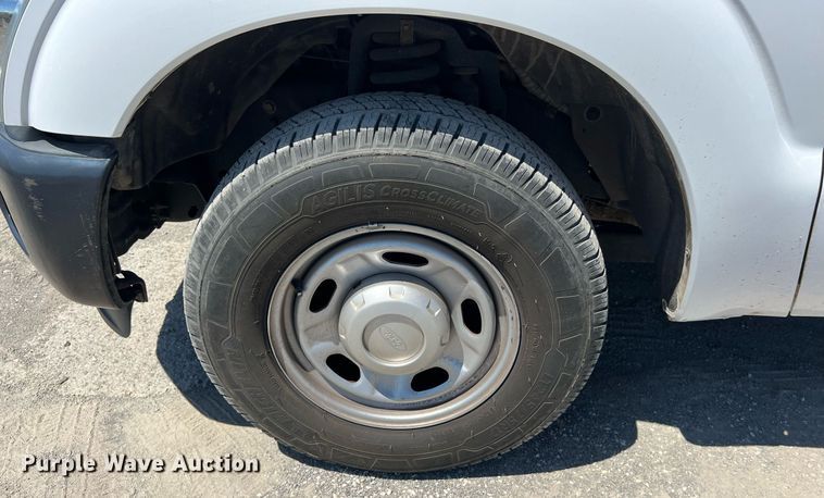 image for item EJ3001 2016 Ford F250 Super Duty XL SuperCab pickup truck