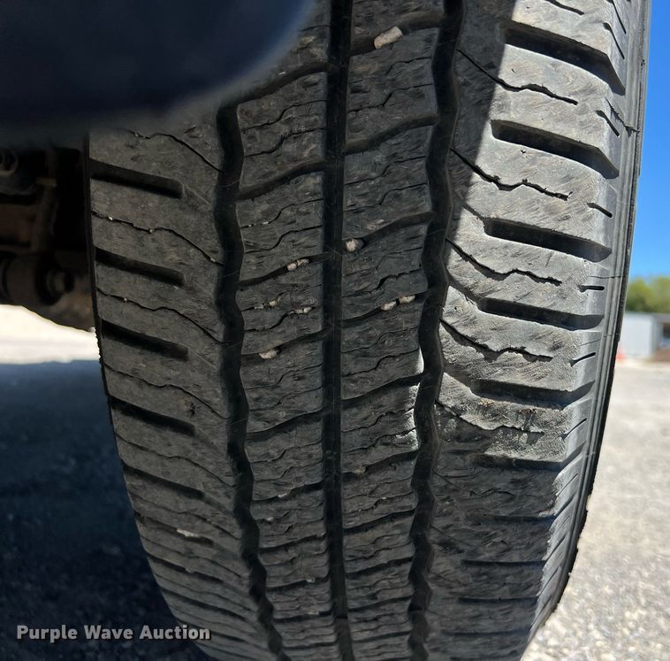 image for item EJ3001 2016 Ford F250 Super Duty XL SuperCab pickup truck