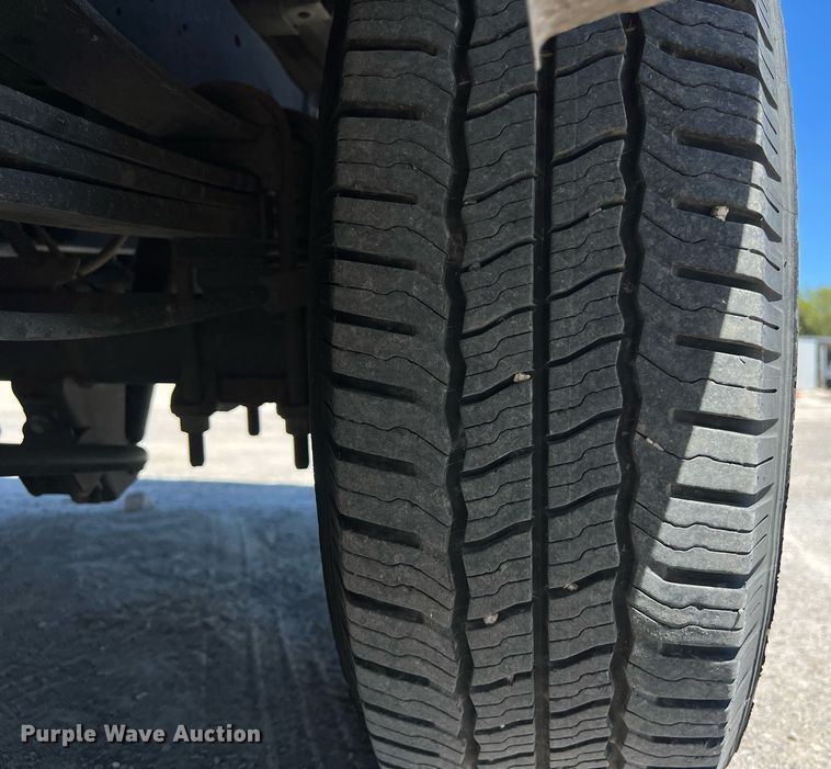 image for item EJ3001 2016 Ford F250 Super Duty XL SuperCab pickup truck