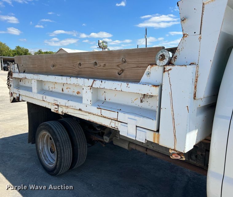 image for item EJ3002 2010 Ford F450 Super Duty XL SuperCab dump truck