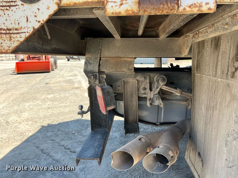 image for item EJ3002 2010 Ford F450 Super Duty XL SuperCab dump truck