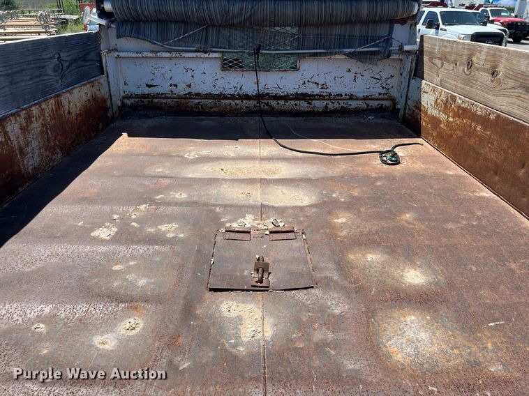 image for item EJ3002 2010 Ford F450 Super Duty XL SuperCab dump truck