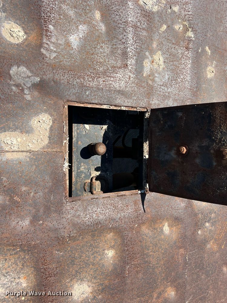 image for item EJ3002 2010 Ford F450 Super Duty XL SuperCab dump truck