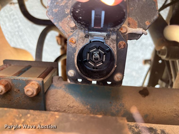 image for item EJ3002 2010 Ford F450 Super Duty XL SuperCab dump truck