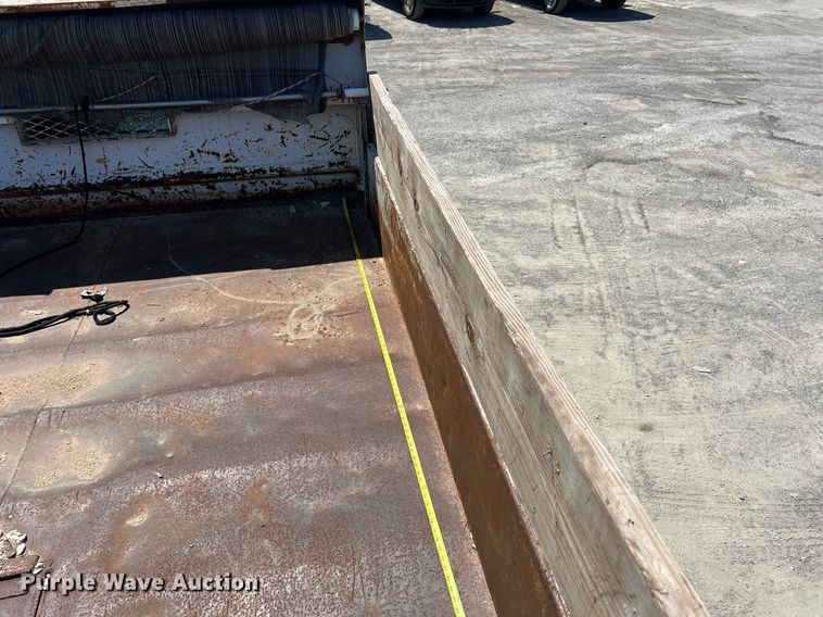 image for item EJ3002 2010 Ford F450 Super Duty XL SuperCab dump truck