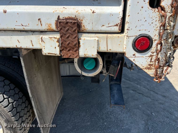 image for item EJ3002 2010 Ford F450 Super Duty XL SuperCab dump truck