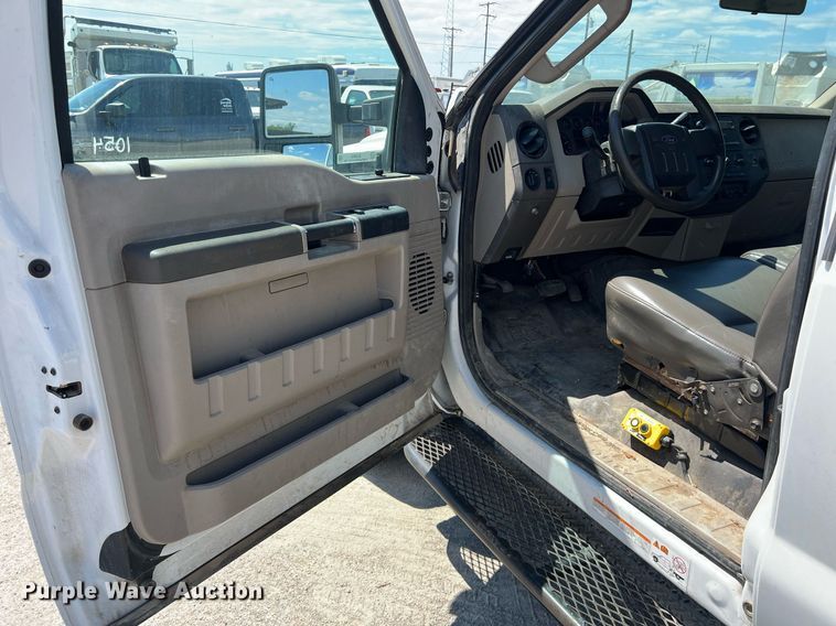 image for item EJ3002 2010 Ford F450 Super Duty XL SuperCab dump truck