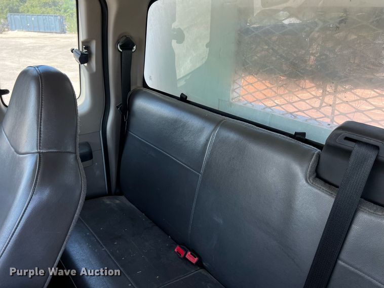 image for item EJ3002 2010 Ford F450 Super Duty XL SuperCab dump truck