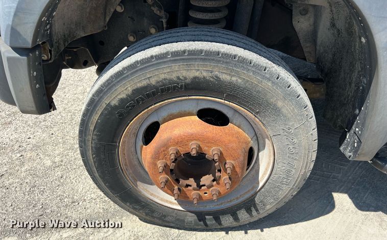 image for item EJ3002 2010 Ford F450 Super Duty XL SuperCab dump truck