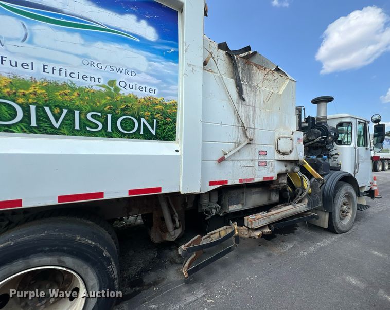 image for item EJ3003 2014 AutoCar Xpeditor  refuse truck