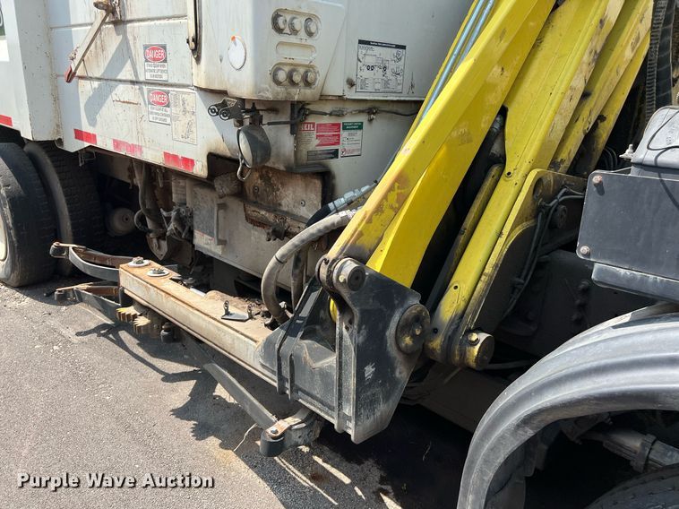 image for item EJ3003 2014 AutoCar Xpeditor  refuse truck