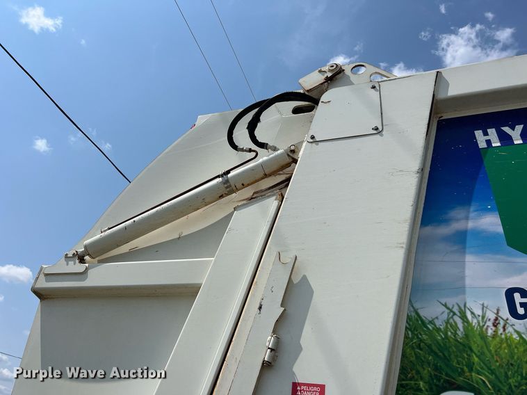 image for item EJ3003 2014 AutoCar Xpeditor  refuse truck