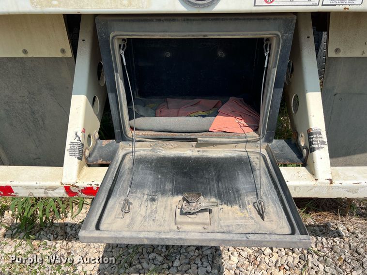 image for item EJ3003 2014 AutoCar Xpeditor  refuse truck