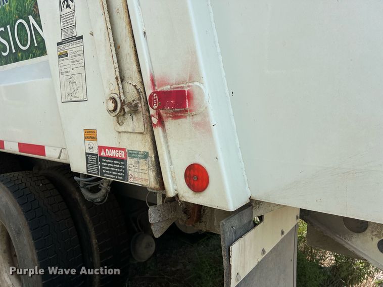 image for item EJ3003 2014 AutoCar Xpeditor  refuse truck