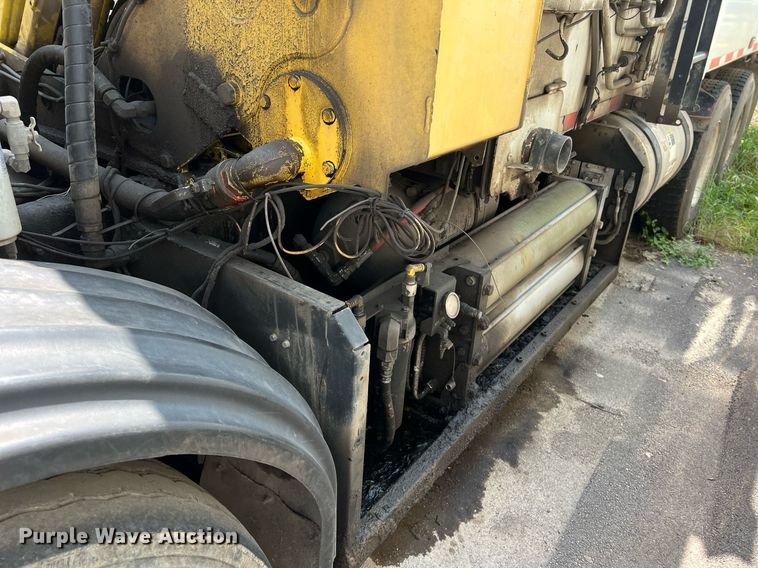 image for item EJ3003 2014 AutoCar Xpeditor  refuse truck