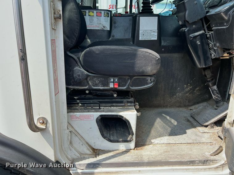 image for item EJ3003 2014 AutoCar Xpeditor  refuse truck