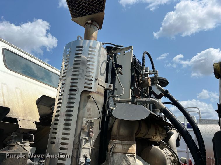 image for item EJ3003 2014 AutoCar Xpeditor  refuse truck