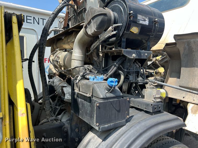 image for item EJ3003 2014 AutoCar Xpeditor  refuse truck