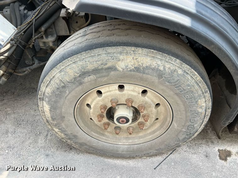 image for item EJ3003 2014 AutoCar Xpeditor  refuse truck