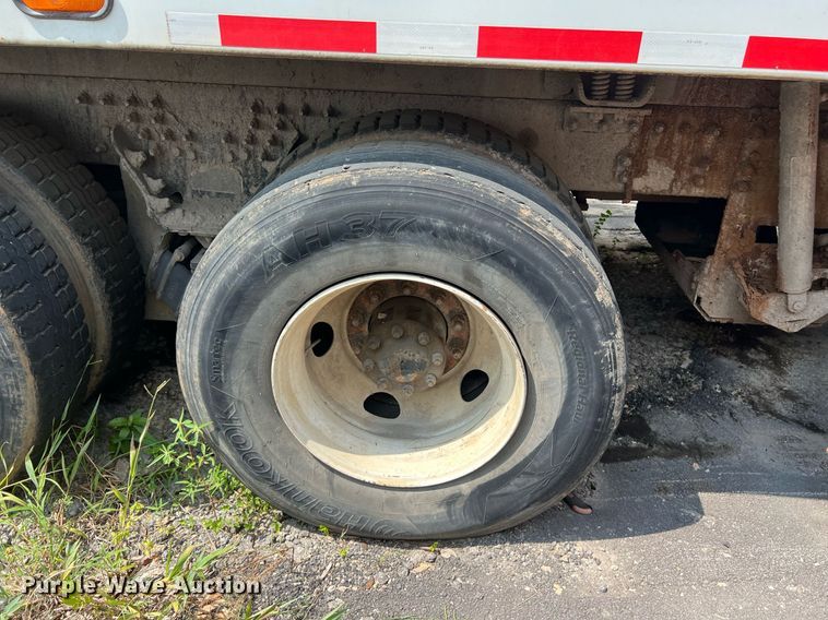 image for item EJ3003 2014 AutoCar Xpeditor  refuse truck