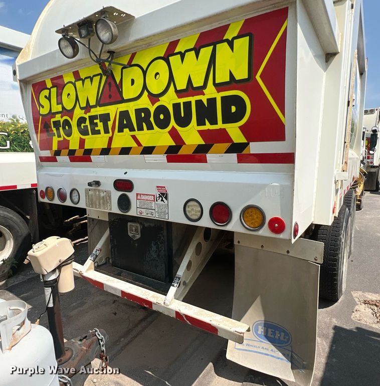 image for item EJ3004 2014 AutoCar Xpeditor refuse truck