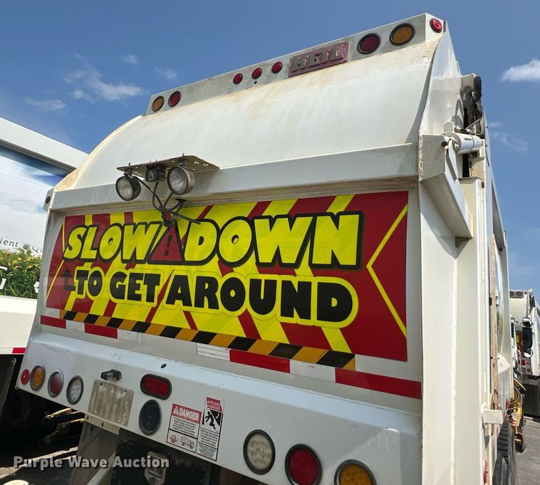 image for item EJ3004 2014 AutoCar Xpeditor refuse truck