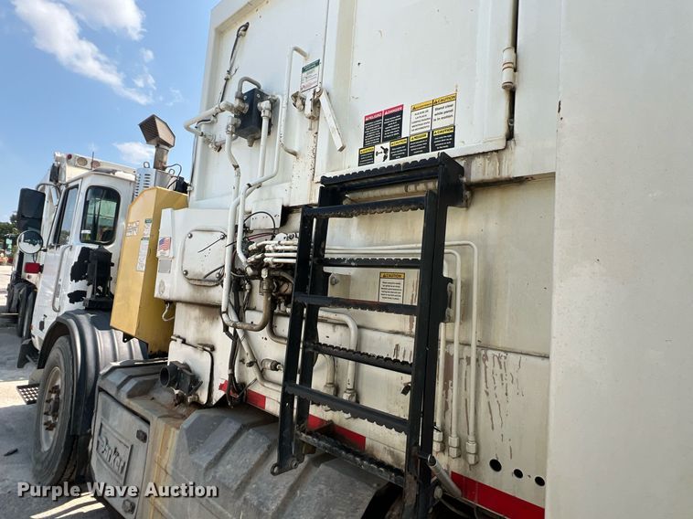 image for item EJ3004 2014 AutoCar Xpeditor refuse truck