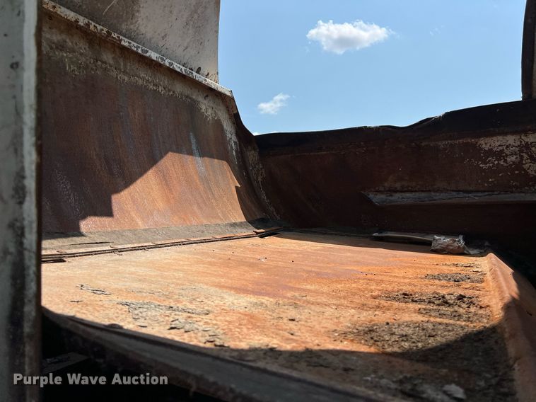 image for item EJ3004 2014 AutoCar Xpeditor refuse truck