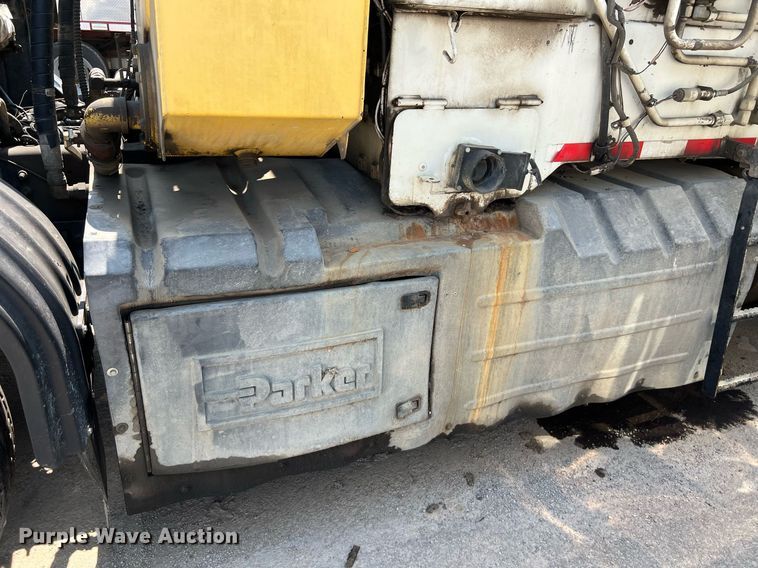 image for item EJ3004 2014 AutoCar Xpeditor refuse truck