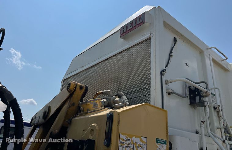 image for item EJ3004 2014 AutoCar Xpeditor refuse truck