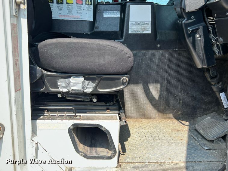 image for item EJ3004 2014 AutoCar Xpeditor refuse truck