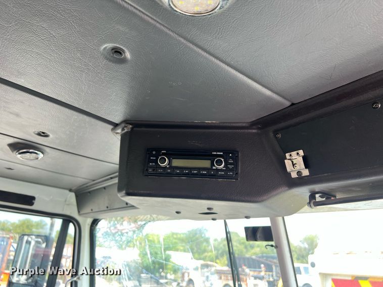 image for item EJ3004 2014 AutoCar Xpeditor refuse truck