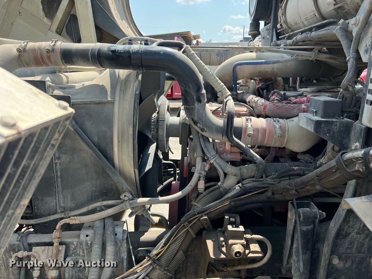 image for item EJ3004 2014 AutoCar Xpeditor refuse truck