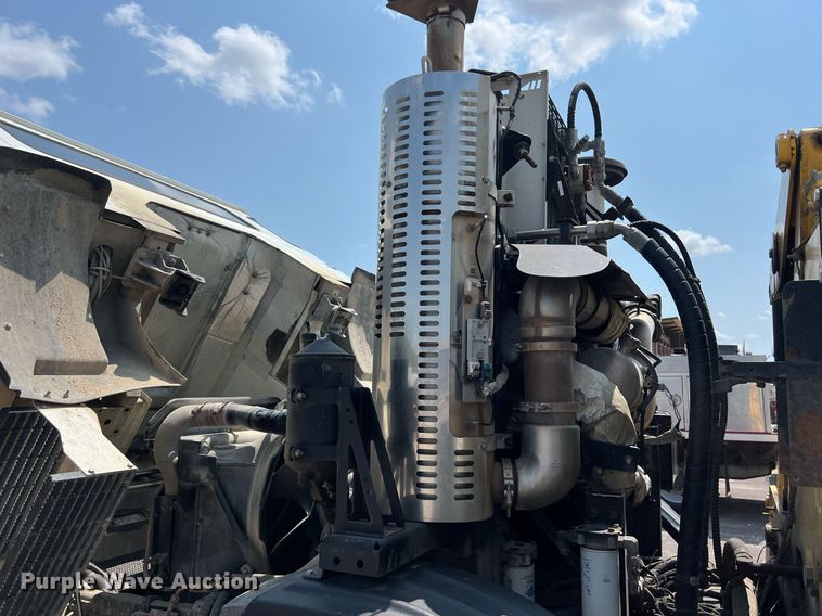 image for item EJ3004 2014 AutoCar Xpeditor refuse truck