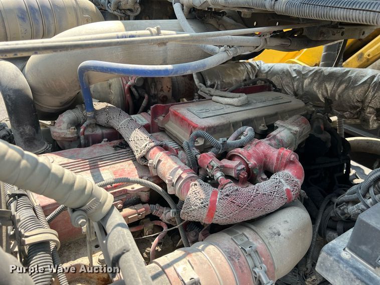 image for item EJ3004 2014 AutoCar Xpeditor refuse truck