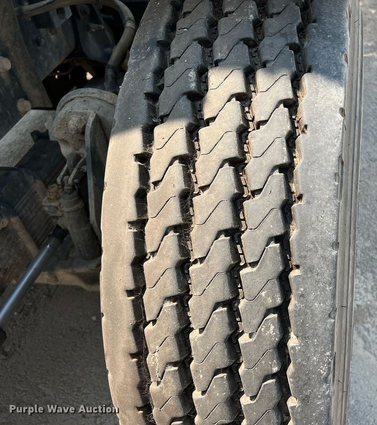 image for item EJ3004 2014 AutoCar Xpeditor refuse truck