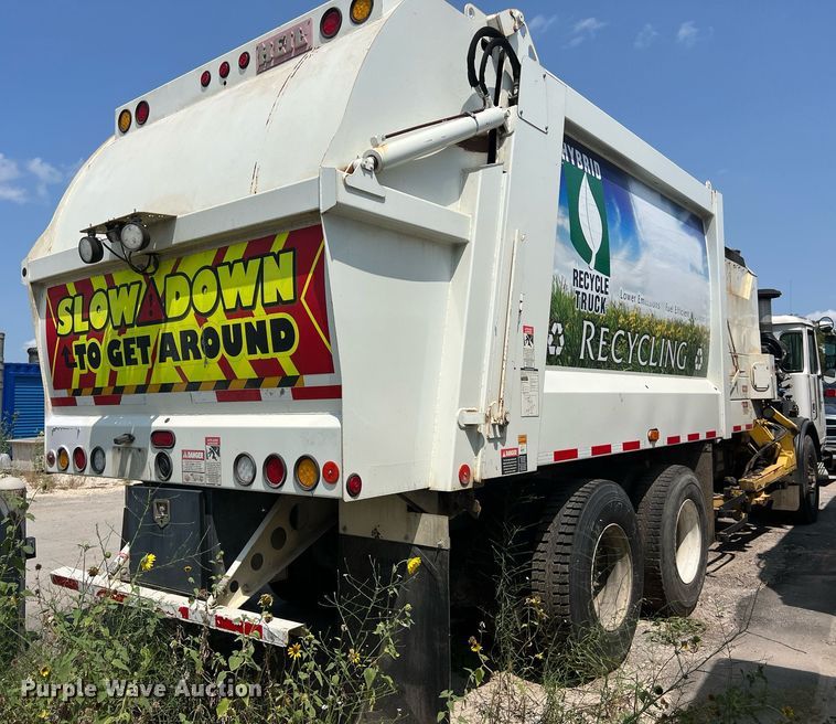 image for item EJ3005 2015 AutoCar Xpeditor refuse truck